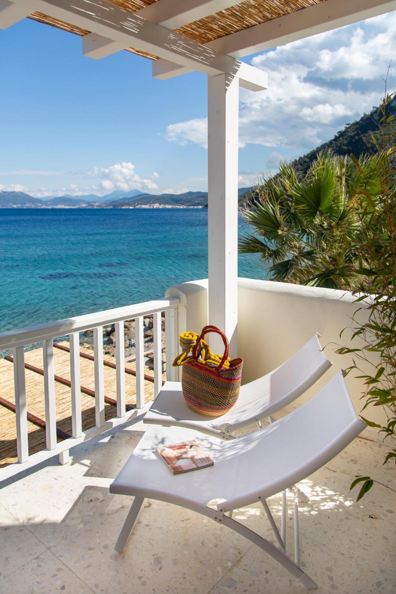 Aegean Stories Pelagos Suites Avlakia エクステリア 写真