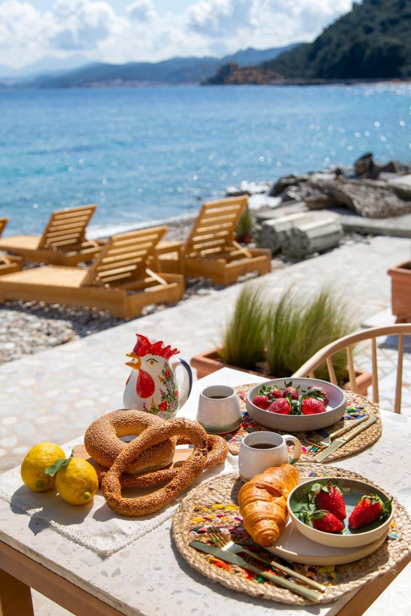 Aegean Stories Pelagos Suites Avlakia エクステリア 写真